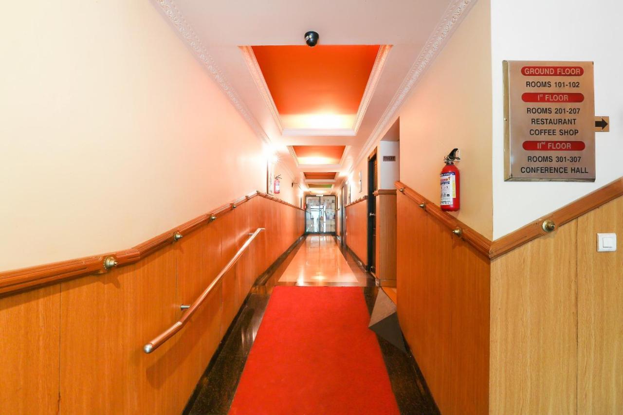 Capital O 72337 Hotel Konkan Tadka Mumbai  Buitenkant foto