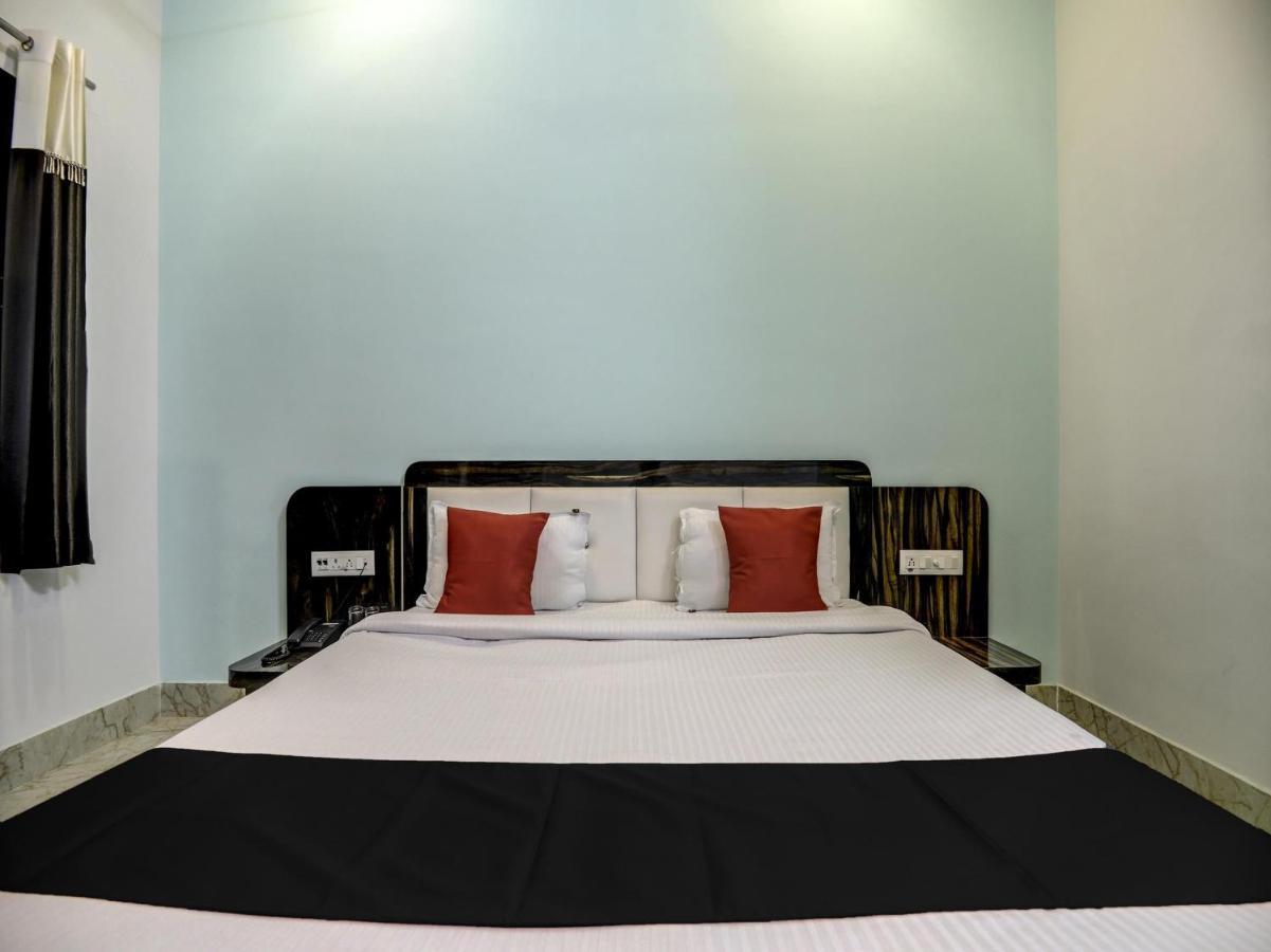 Capital O 72337 Hotel Konkan Tadka Mumbai  Buitenkant foto