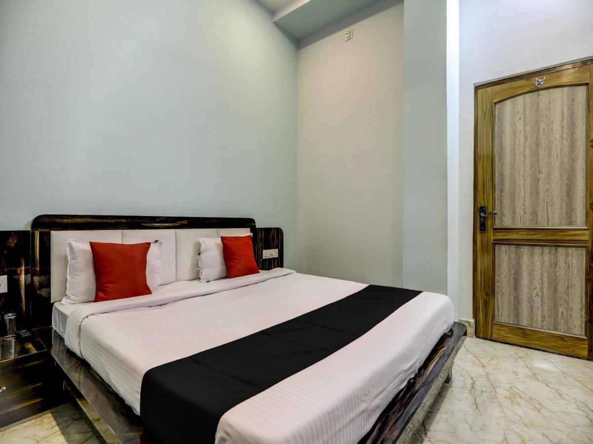 Capital O 72337 Hotel Konkan Tadka Mumbai  Buitenkant foto