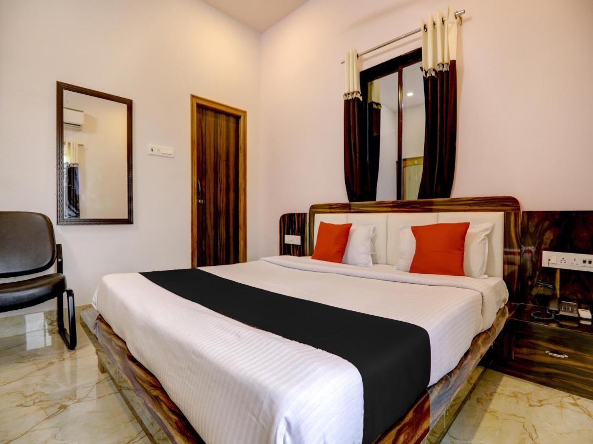 Capital O 72337 Hotel Konkan Tadka Mumbai  Buitenkant foto
